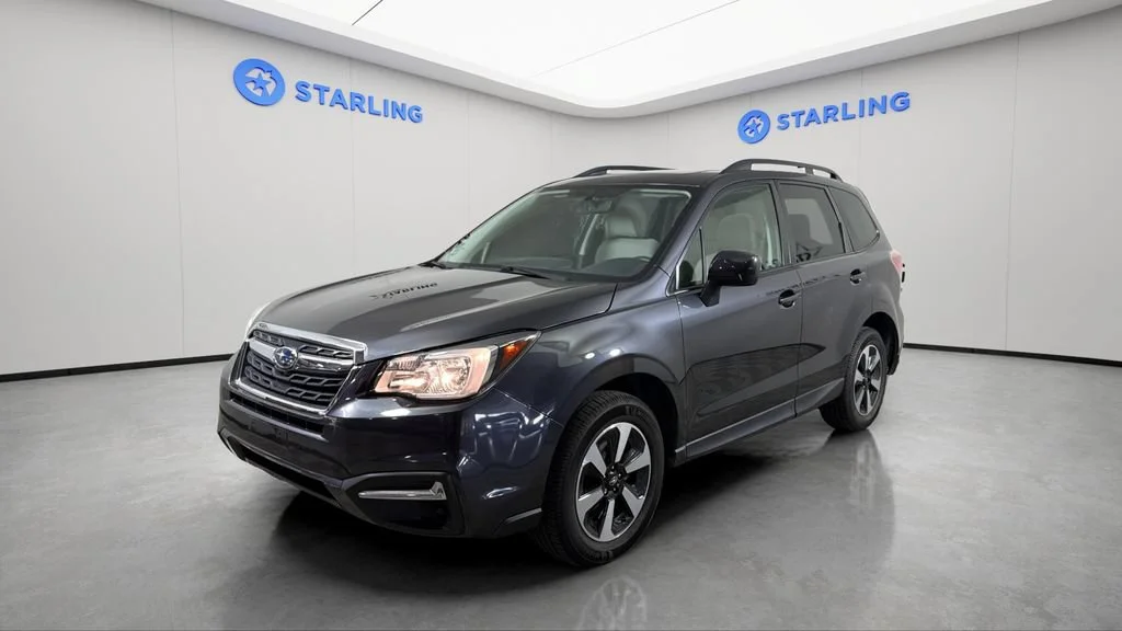 Used 2017  Subaru Premium image 16
