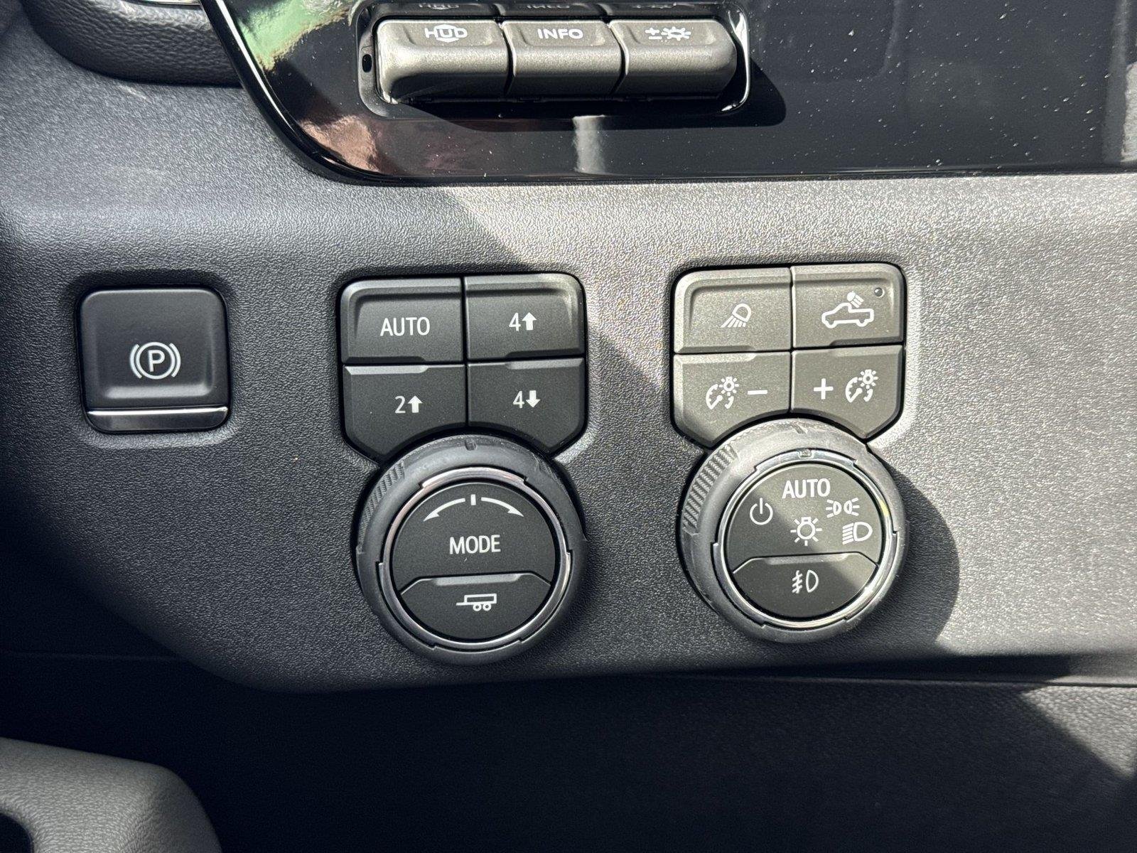 2026 Chevrolet Silverado 2500 HD ZR2 - Photo 22