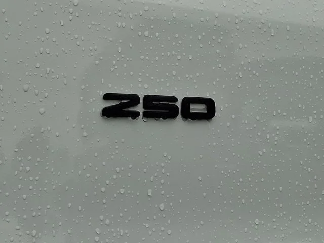 New 2027 Oxford White Ford Base image 5
