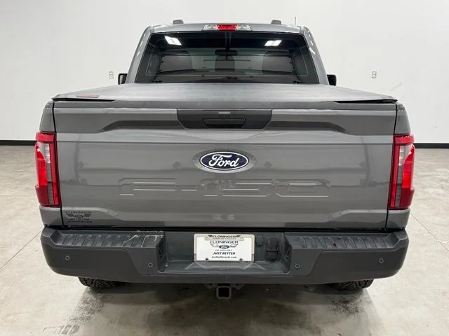 Used 2025 Gray Ford XL image 10
