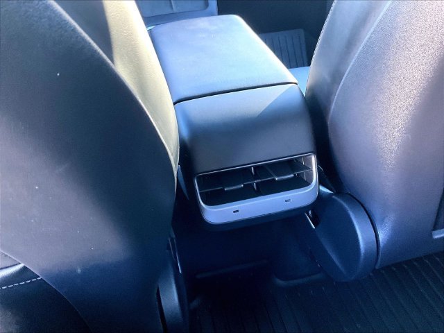 Used 2022 Gray Tesla Long Range image 28