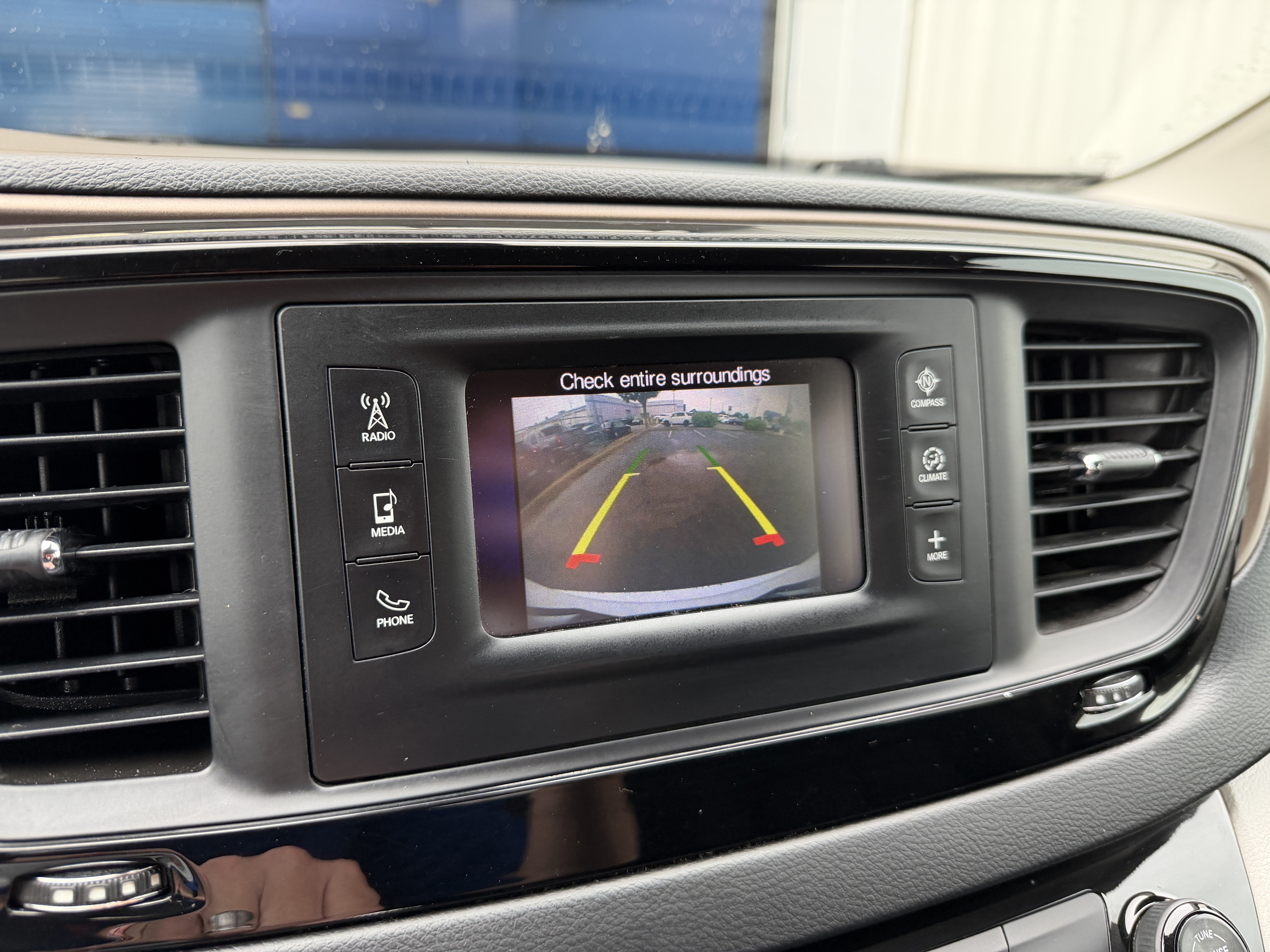 Used 2017 Bright White Clearcoat Chrysler Touring image 21