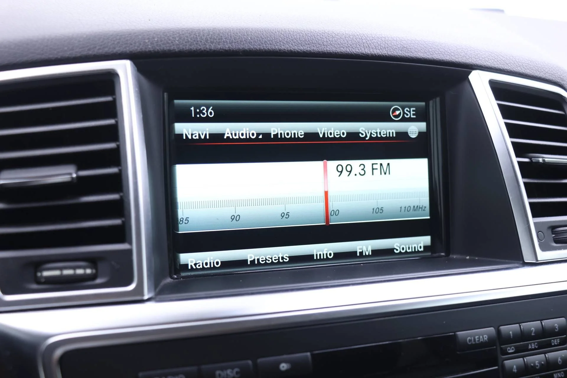 Used 2014 Iridium Silver Metallic Mercedes-Benz ML 350 image 7