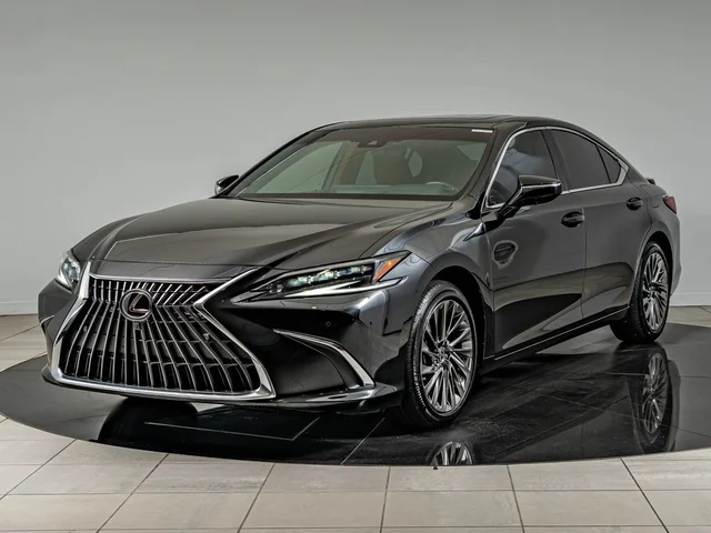 2025 Lexus ES 300h Luxury