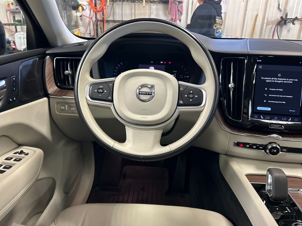 Certified Used 2022 Blue Volvo T8 Inscription Expression image 17