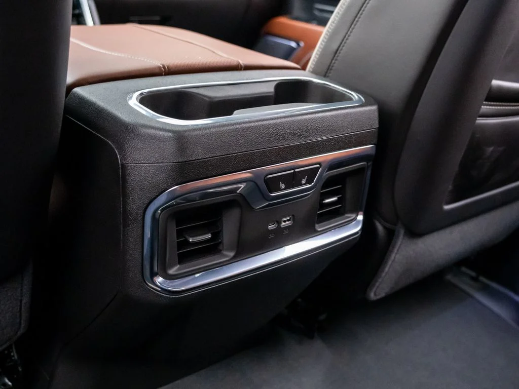 Used 2025 Black GMC Denali Ultimate image 21