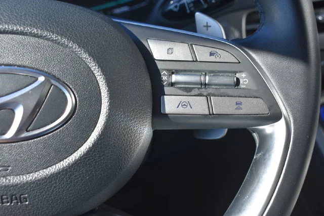 Used 2024 Red Hyundai SEL image 24