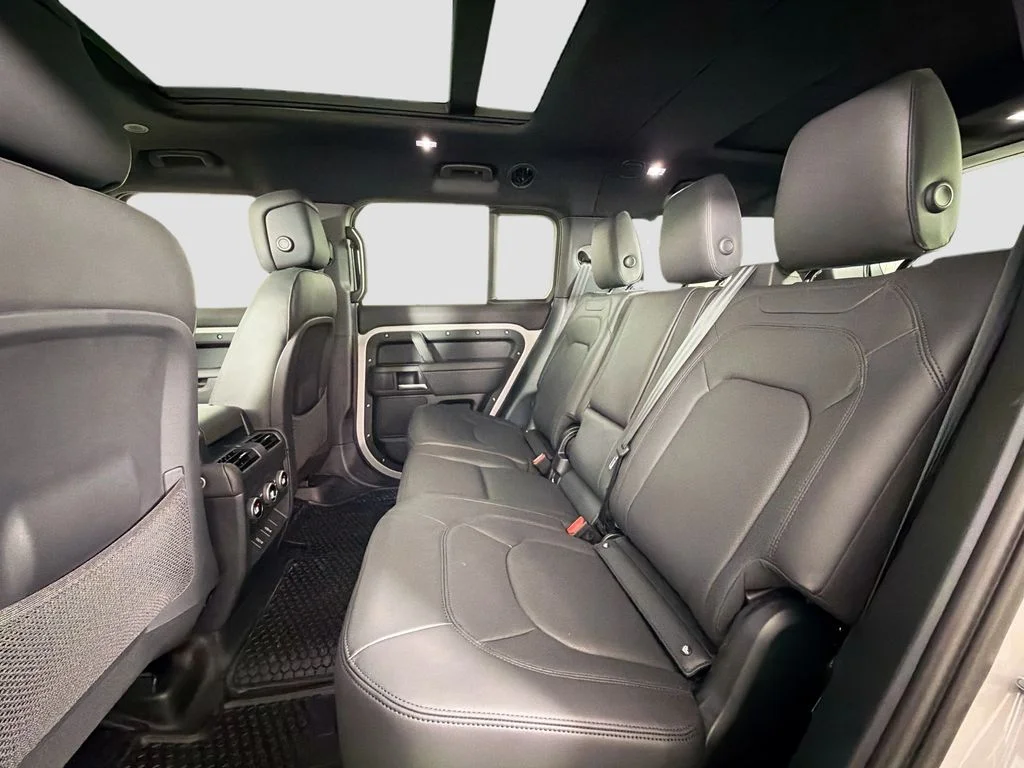 New 2026 Borasco Grey Land Rover X-Dynamic SE image 26