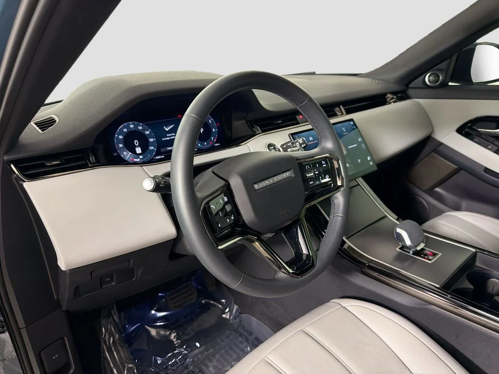 Used 2026 Blue Land Rover S image 9