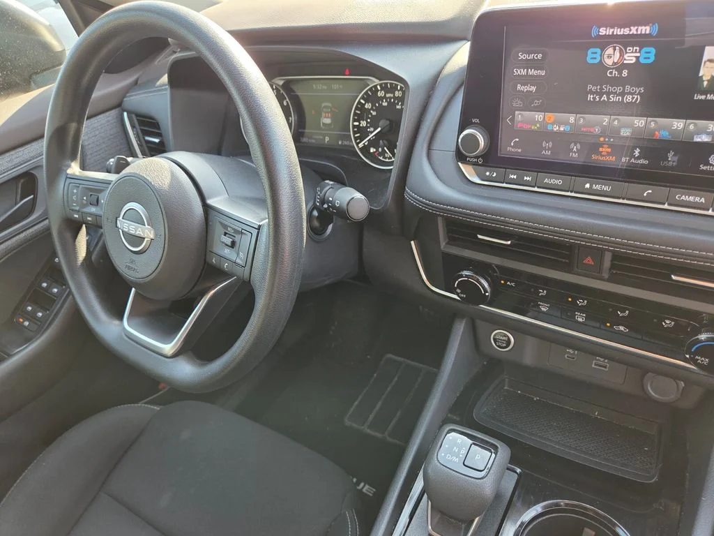 Used 2023 Black Nissan S image 31