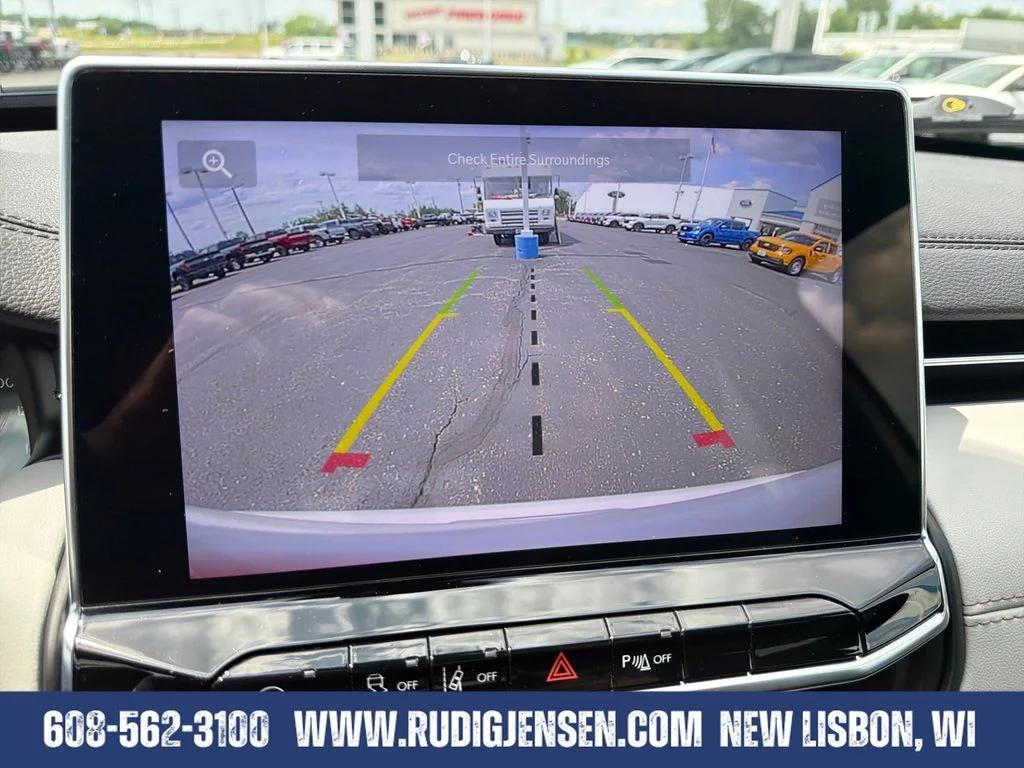 Used 2025 White Jeep Limited image 19