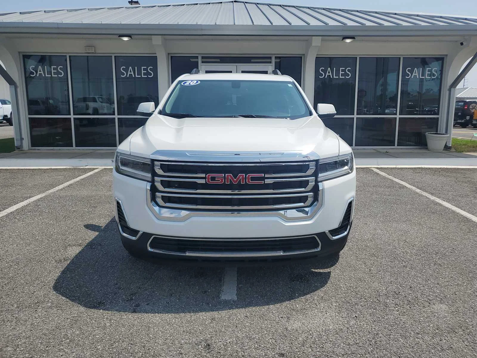 Used 2020 SUMMIT WHITE GMC SLE image 10