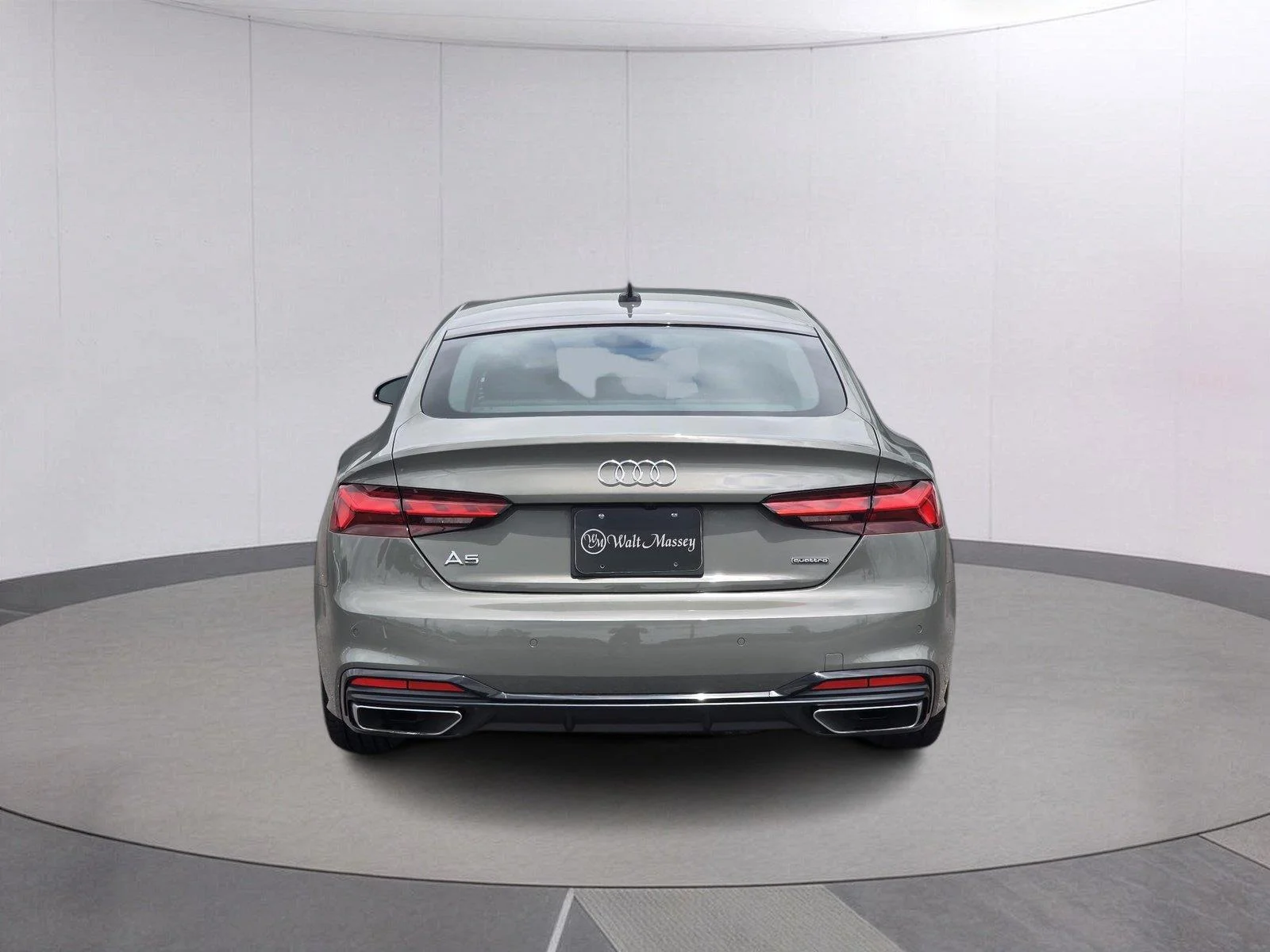Used 2025  Audi S line Premium image 6