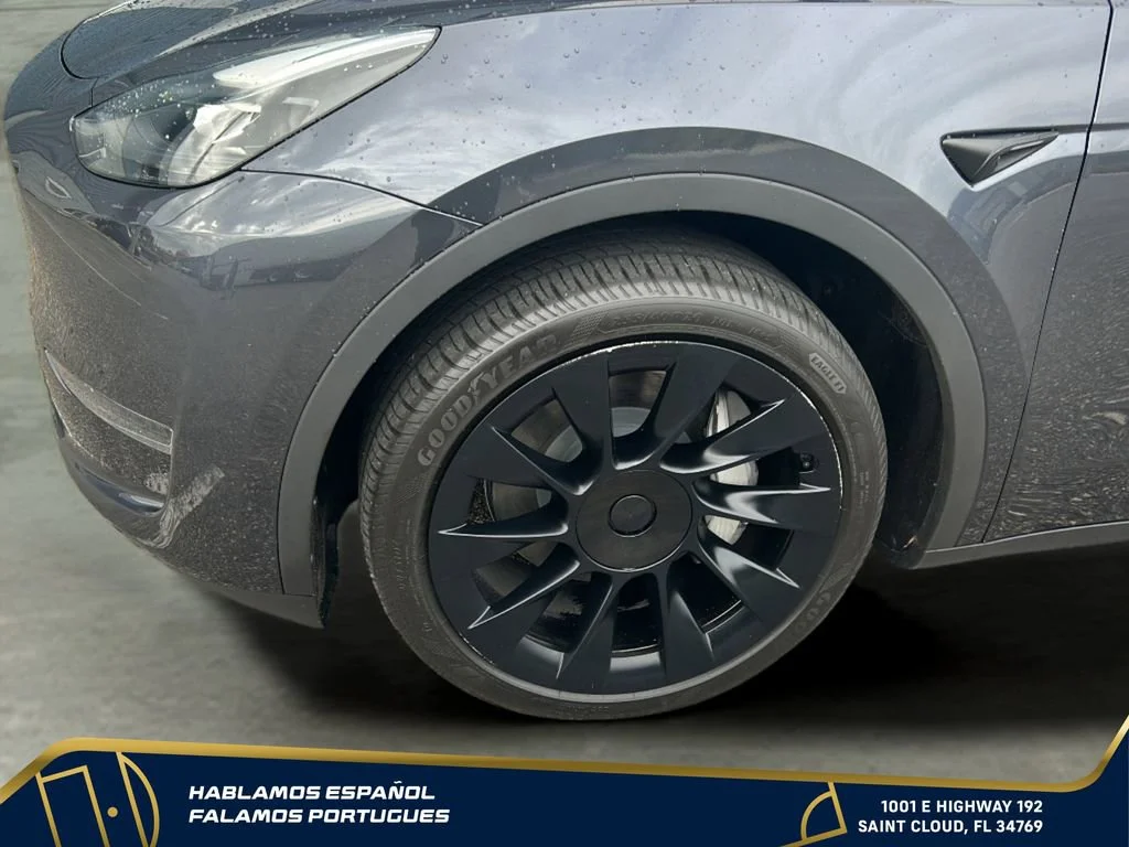 Used 2024  Tesla Long Range image 23