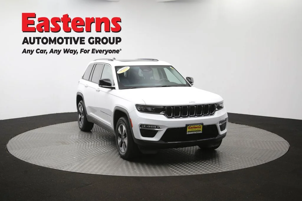 Used 2023 White Jeep 4xe image 57