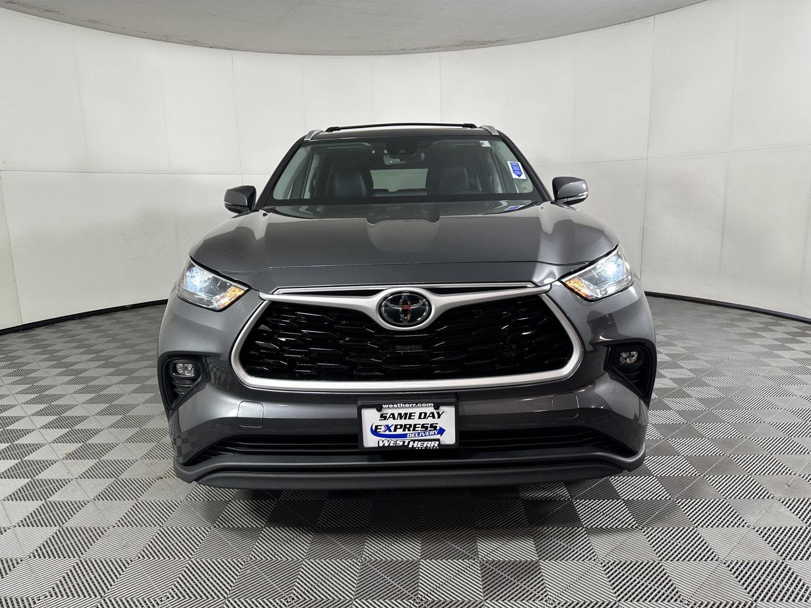 Used 2023 Magnetic Gray Metallic Toyota XLE image 22