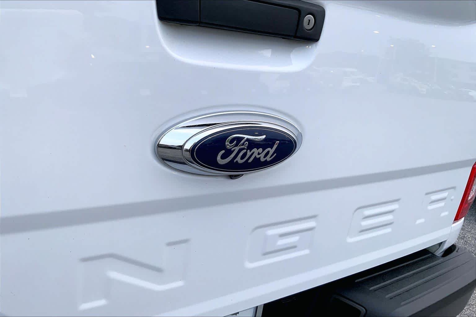 Used 2023 Oxford White Ford XL image 10