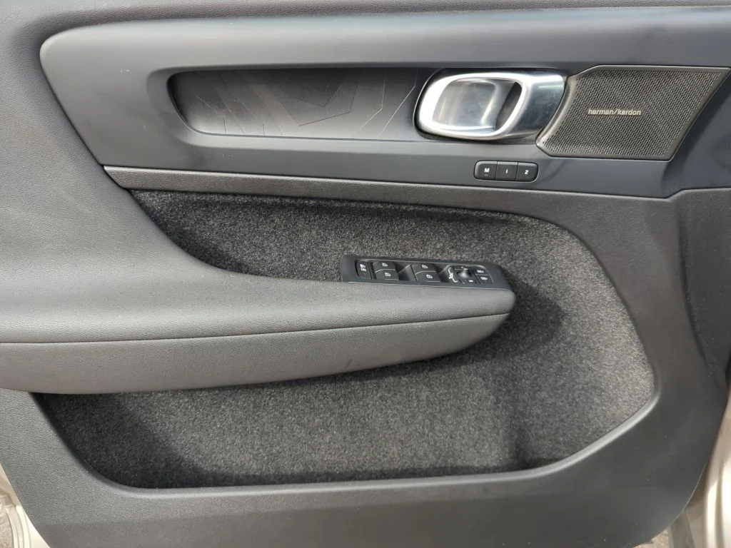 Certified Used 2023  Volvo Ultimate image 10