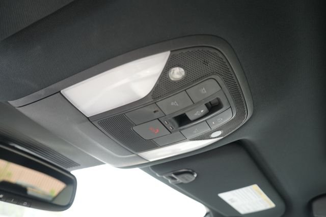 Used 2023 White INFINITI LUXE image 45