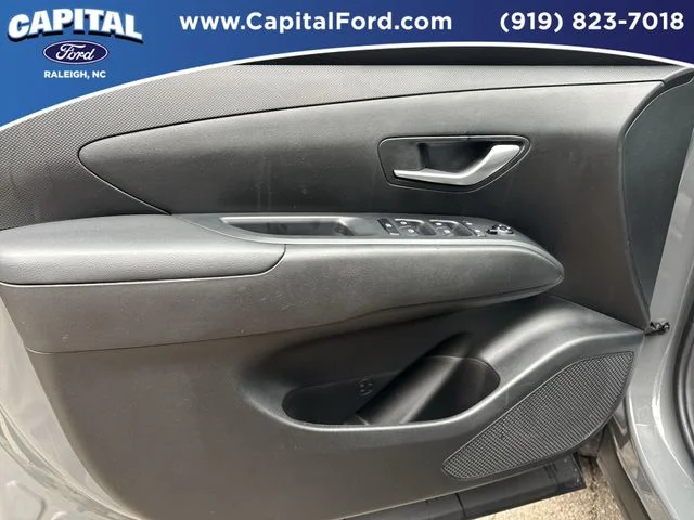 Used 2022 Gray Hyundai SEL Premium image 18