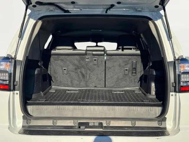Used 2019 White Toyota SR5 Premium image 20
