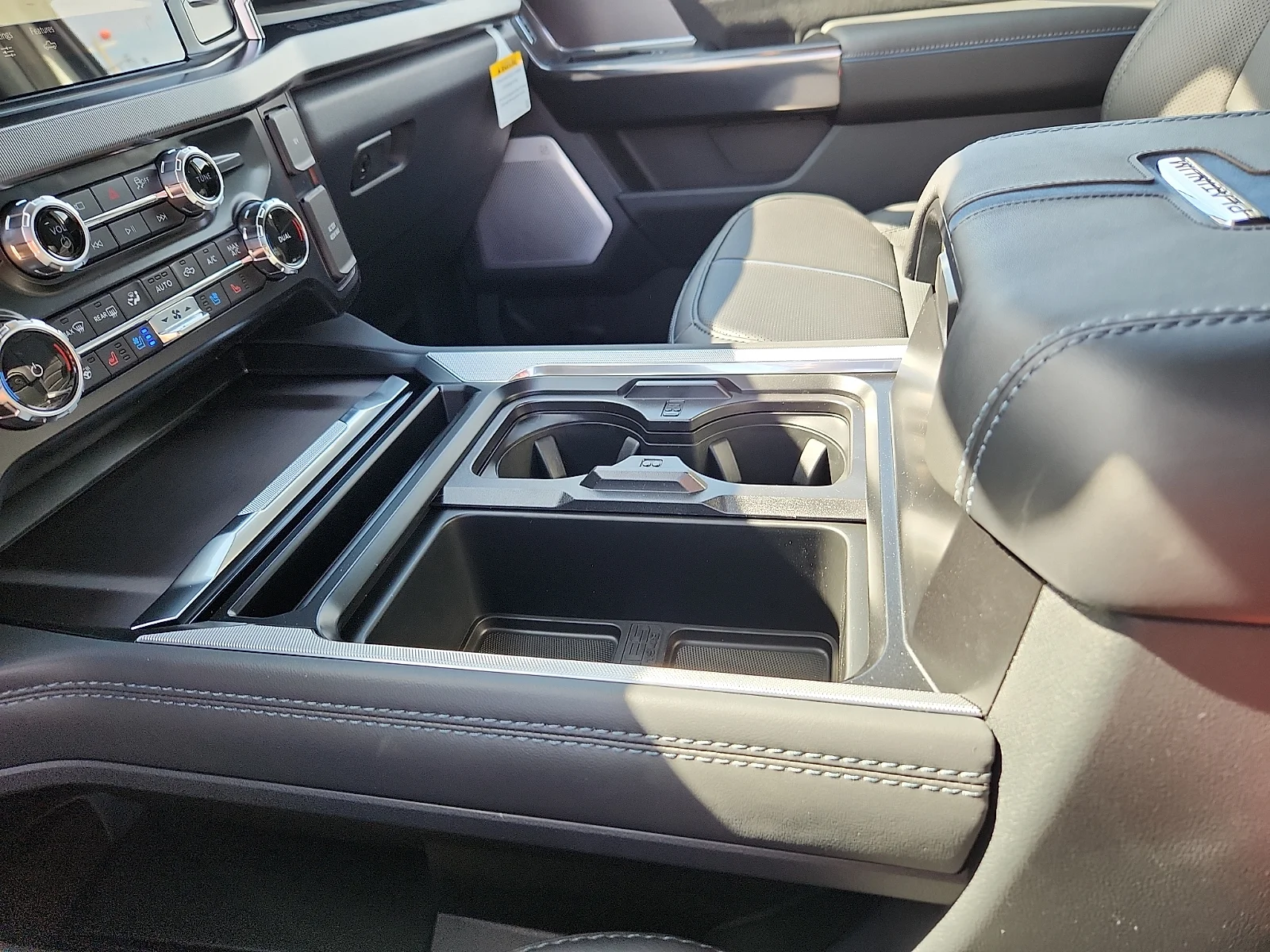 New 2026 Star White Metallic Tri-Coat Ford F-250® Platinum® image 25