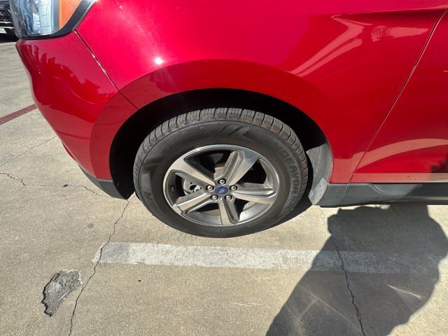 Used 2020 Red Ford SEL image 17