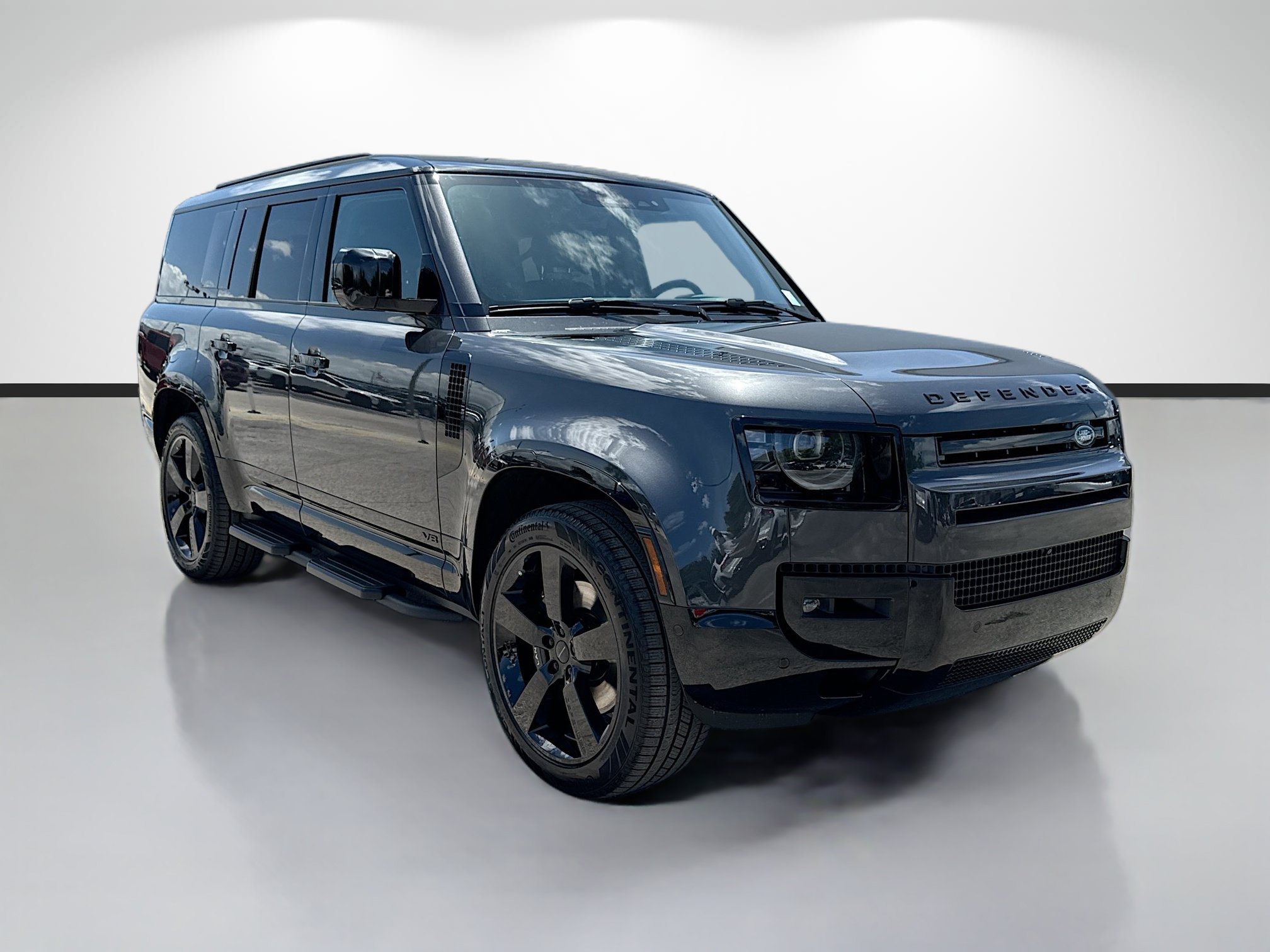 New 2026 Carpathian Grey Land Rover V8 image 7