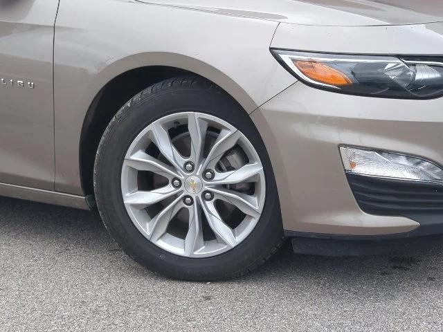 Used 2025 Chevrolet Malibu 1LT with VIN 1G1ZD5ST2SF138941 for sale in Crittenden, KY