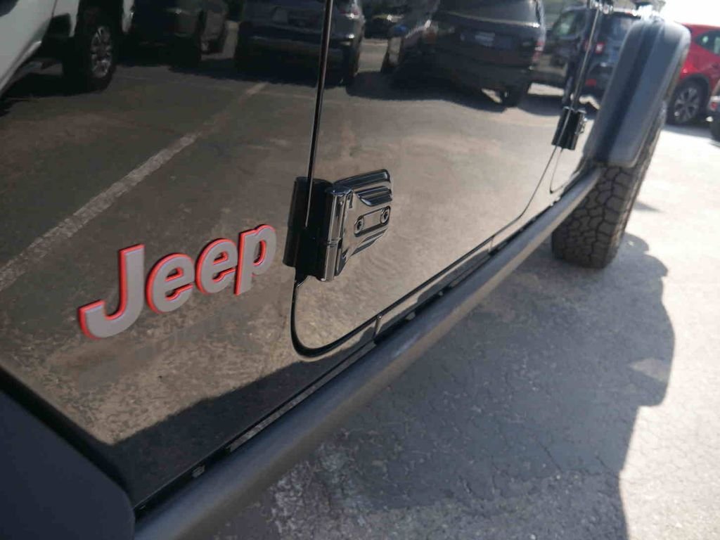 Used 2026 Black Jeep Mojave image 14