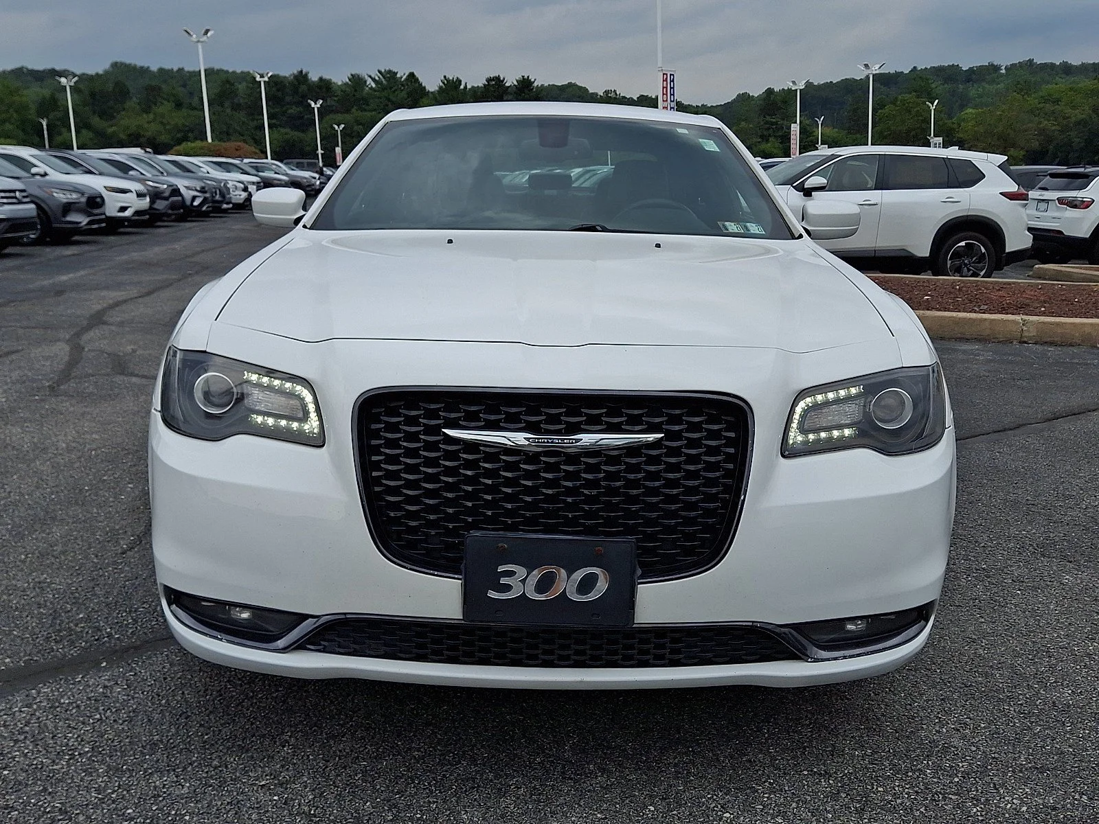 Used 2015 Bright White Clearcoat Chrysler 300S image 2