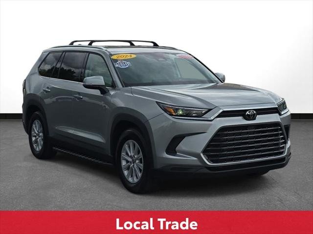 Certified Used 2024 CELESTIAL SILVER Toyota XLE image 4