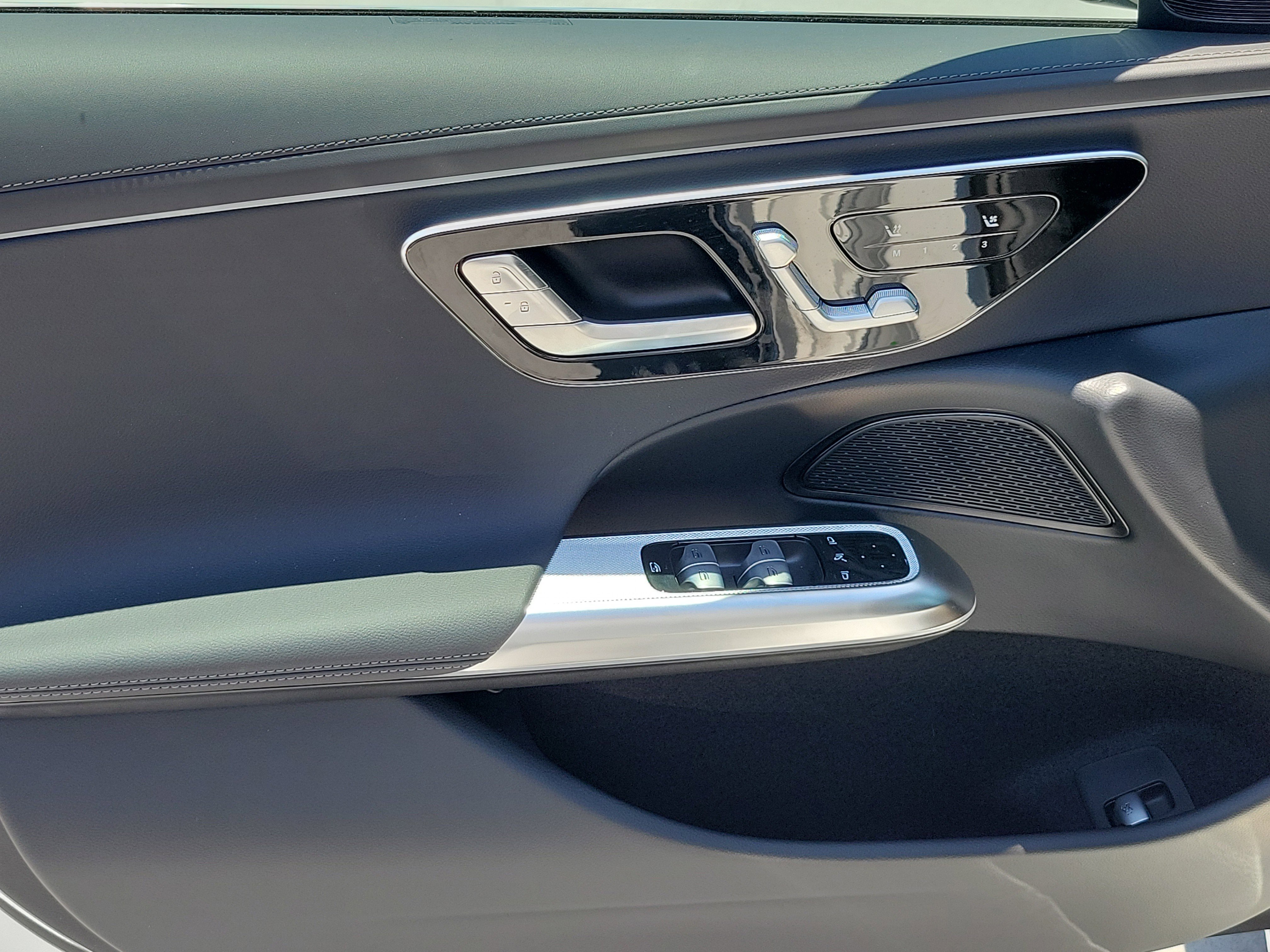 New 2026 Polar White Mercedes-Benz E 350 image 42