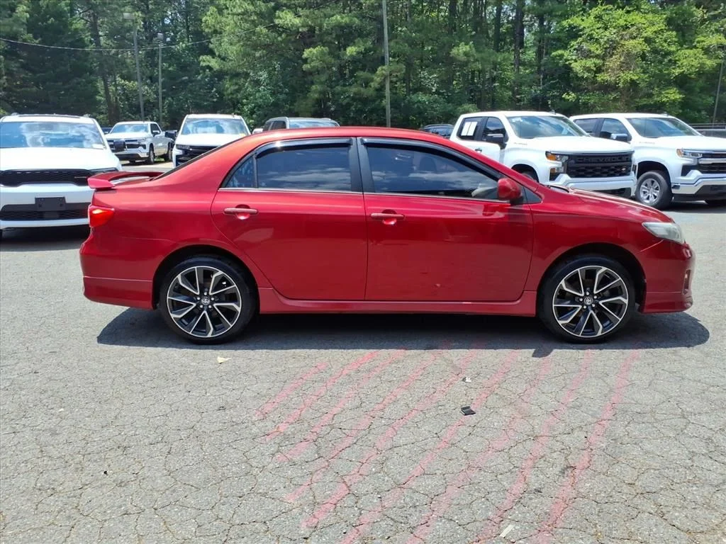 Used 2013 Red Toyota S image 28