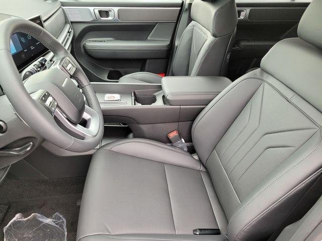New 2026 Silver Hyundai SEL FWD image 15