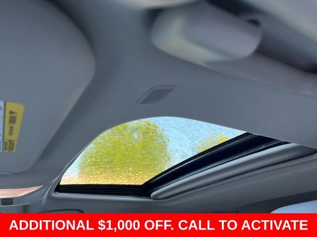 Used 2023  Toyota XLE Premium image 11