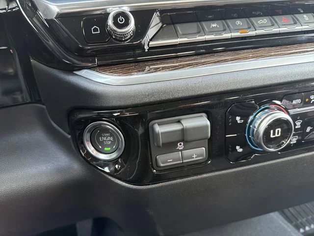 New 2026 Summit White GMC SLE image 27