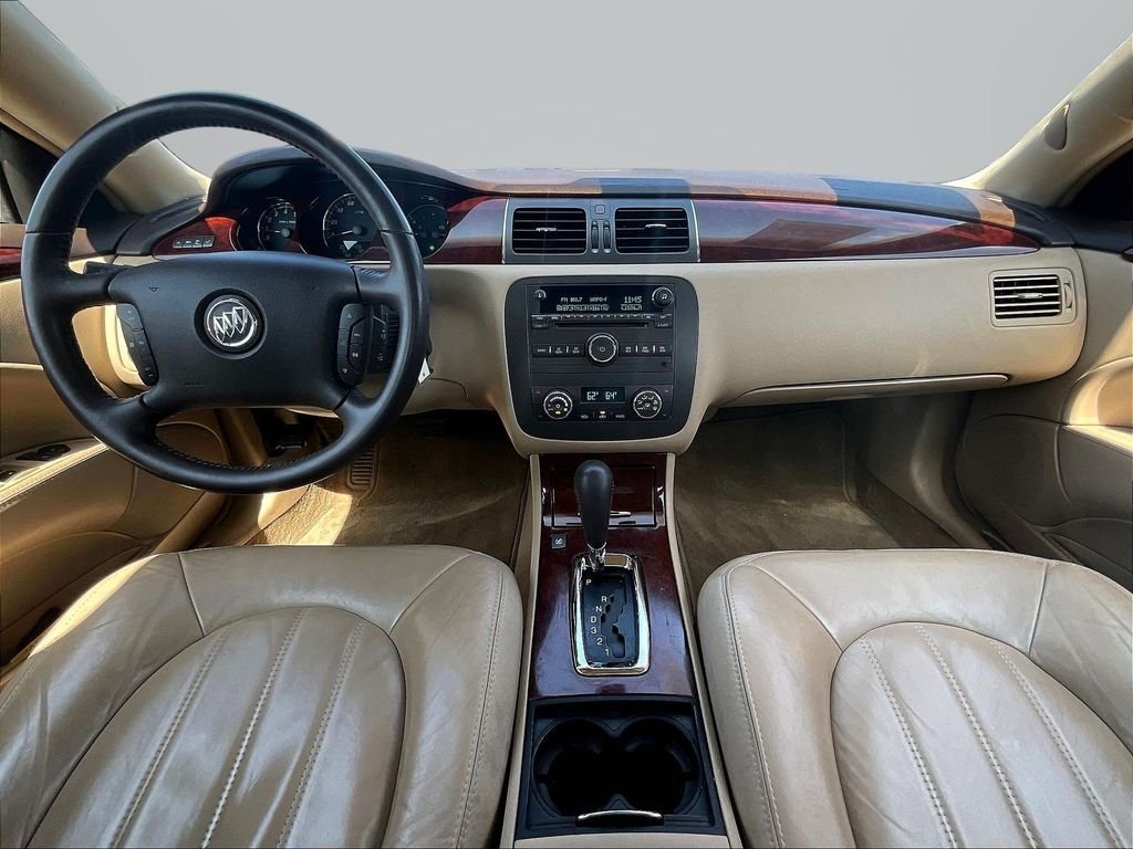 Used 2008 Gold Buick CXL image 8