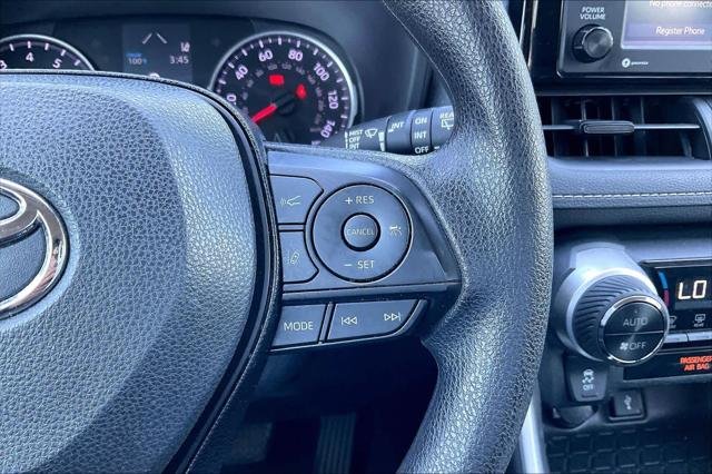 Certified Used 2020 SILVER SKY METALLIC Toyota  image 24