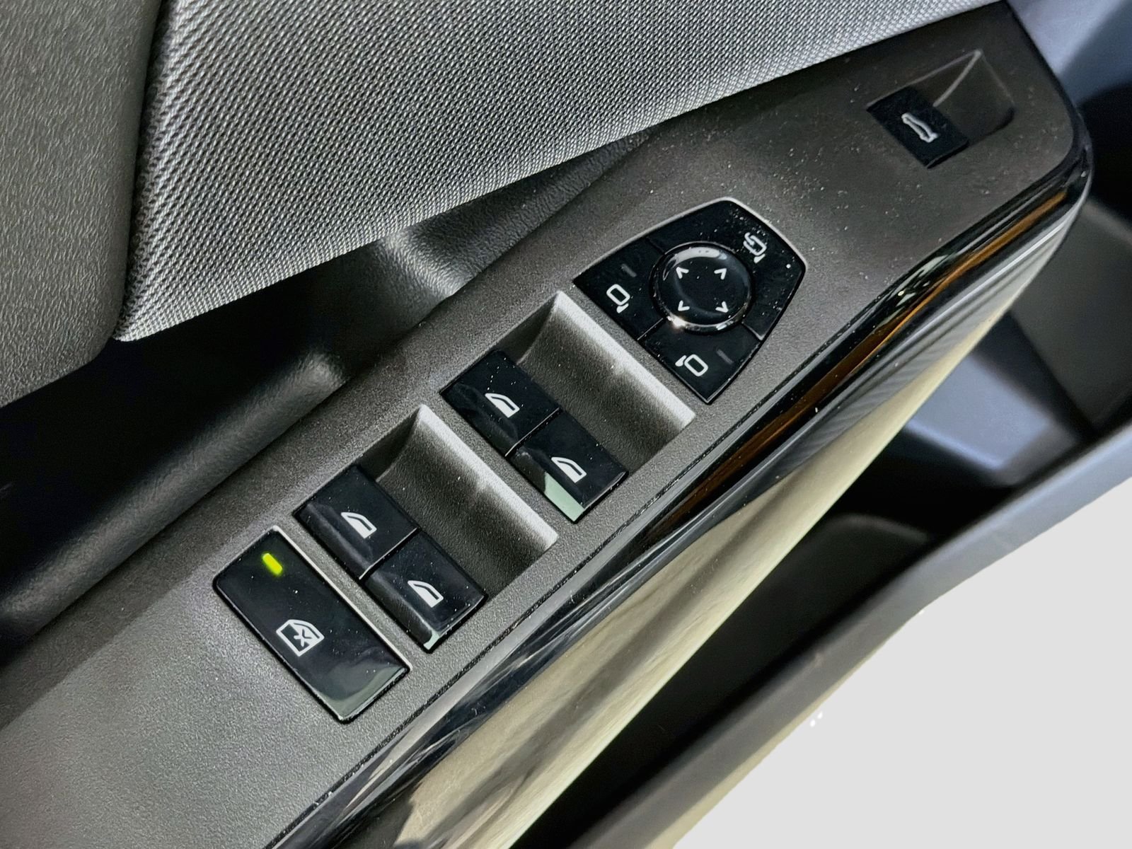 New 2026 Skyscraper Grey Metallic BMW 30 xDrive image 17