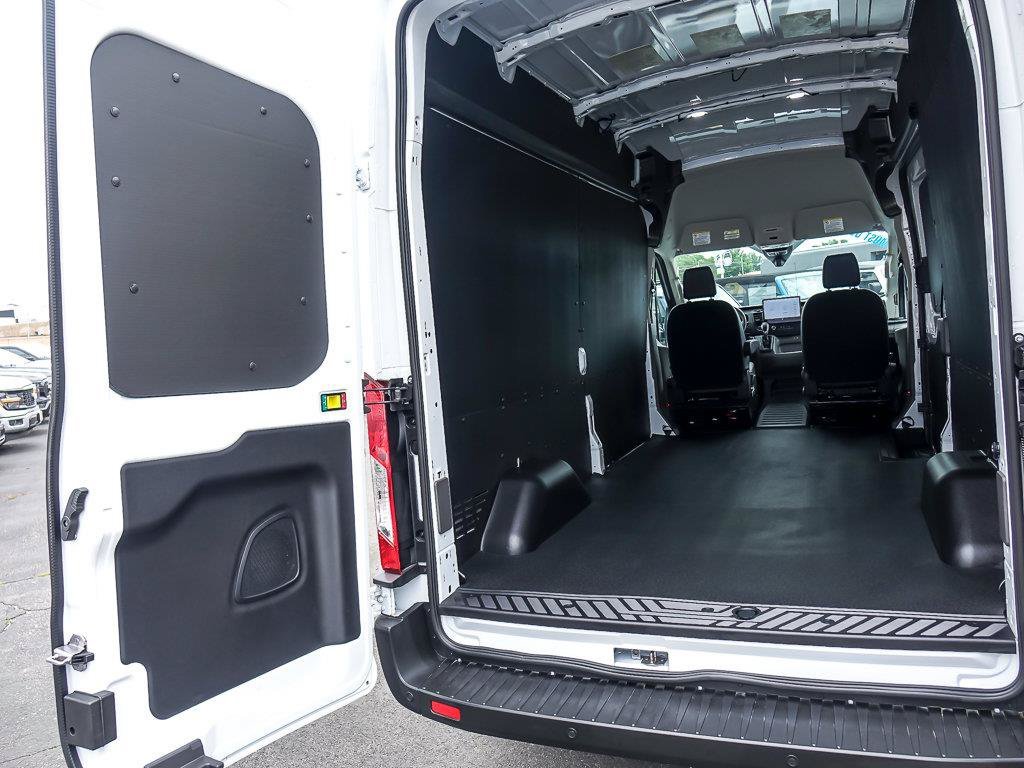 Used 2026 Oxford White Ford T-250 148 Hi Rf image 25