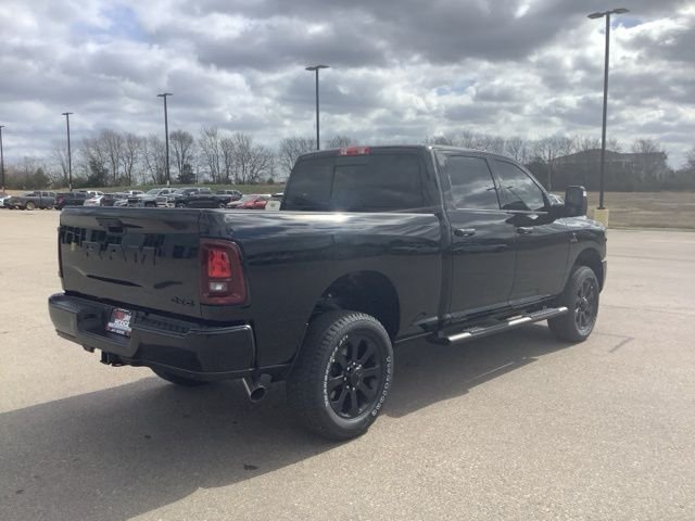 New 2026 Diamond Black Crystal Pearl-Coat Exterior Paint RAM Tradesman image 7