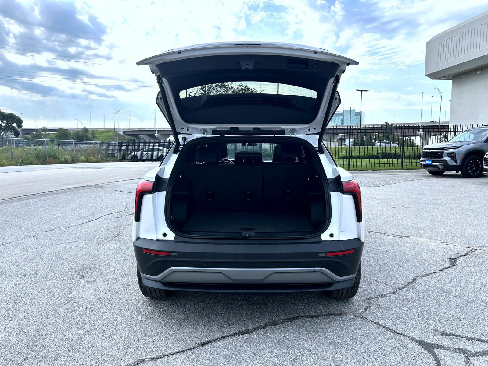 2024 Chevrolet Blazer EV LT - Photo 21