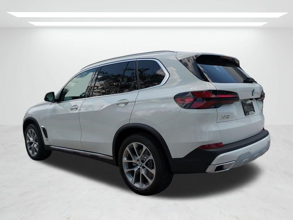 New 2026 Alpine White BMW sDrive40i image 6