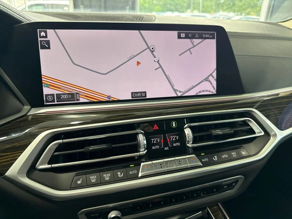 Used 2020 Gray BMW xDrive40i image 22