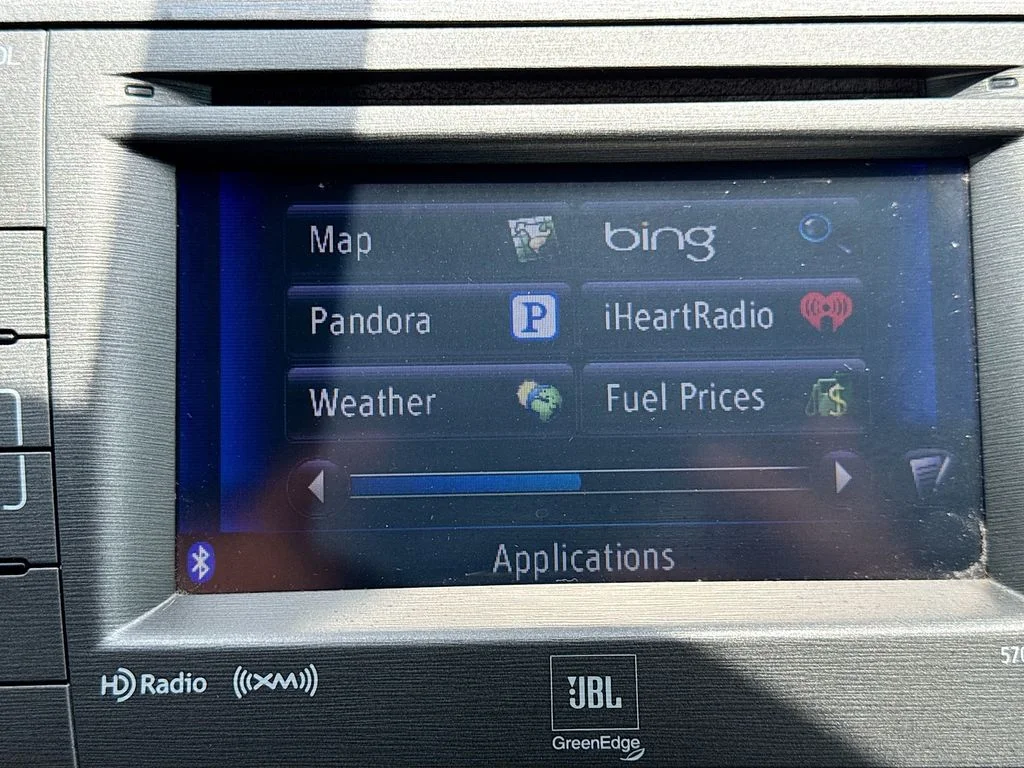 Used 2014 Red Toyota Five image 15