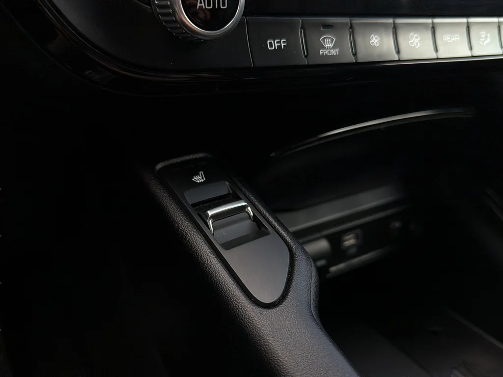 Used 2025 Ebony Black Kia S image 31