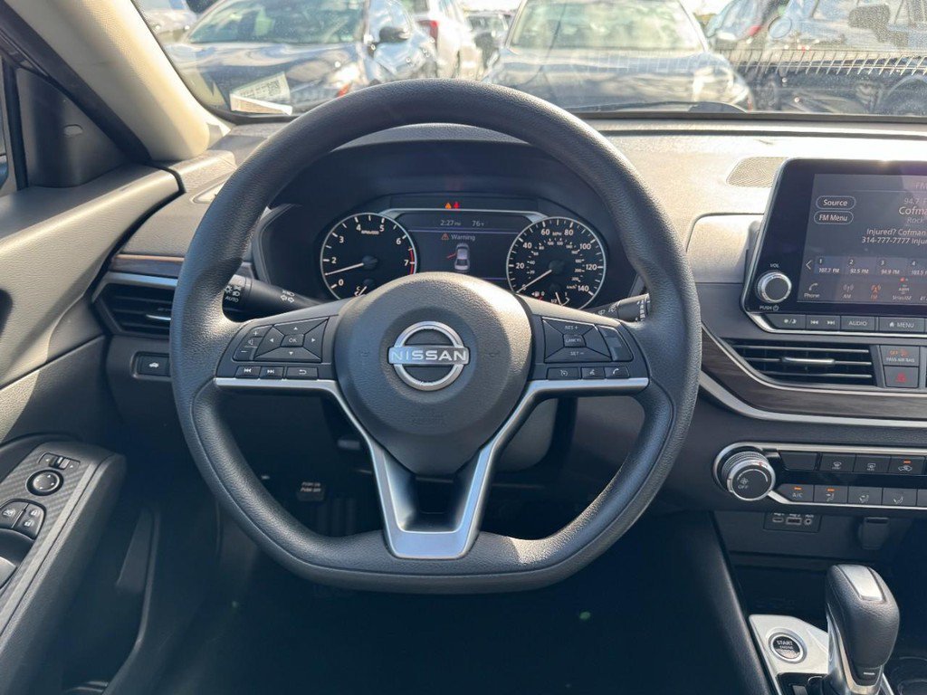 Used 2024 Gray Nissan 2.5 SV image 12