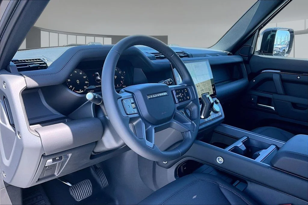 New 2026 Black Land Rover S image 7