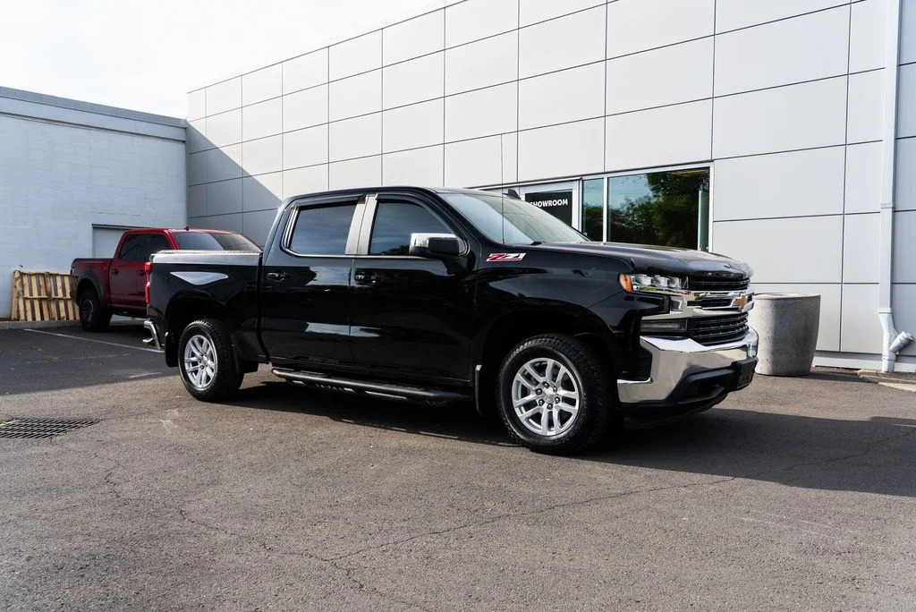 Used 2020 Black Chevrolet LT image 29